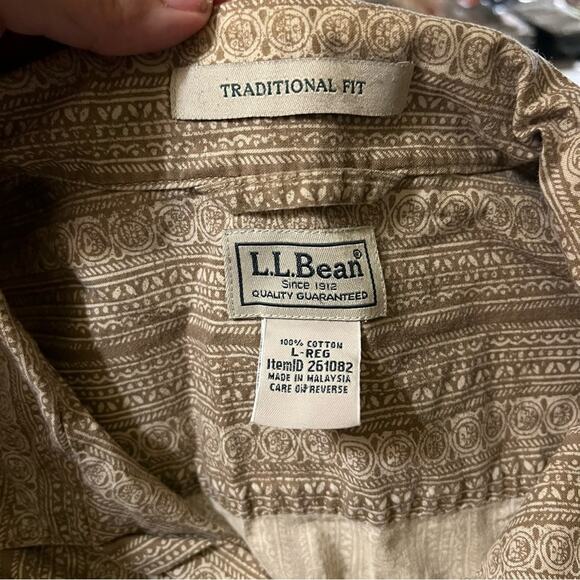 VNTG L.L.BEAN patterned short sleeve cotton button up L - Picture 2 of 6